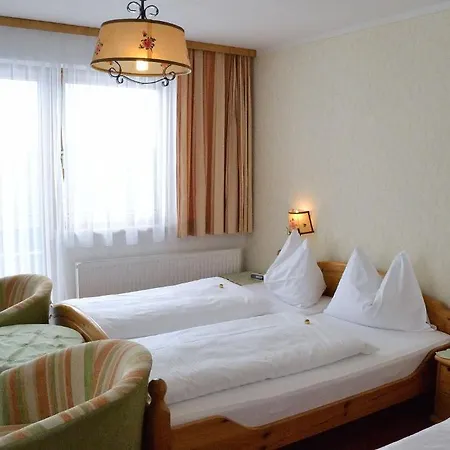 Tischlbergerhof 3*